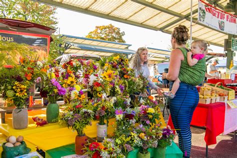 bloomington farmers market photos